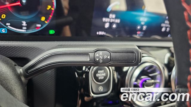 Mercedes-Benz CLA-Class 2021 — photo 9
