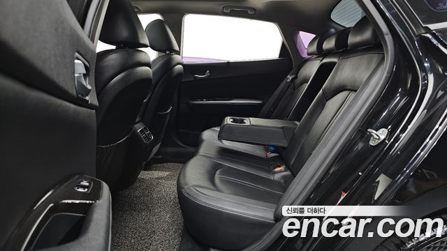 Kia K5 2016 — photo 12