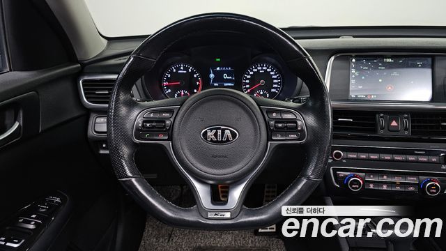 Kia K5 2016 — photo 13