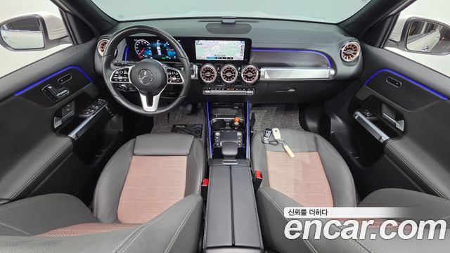 Mercedes-Benz EQB 2022 — photo 10
