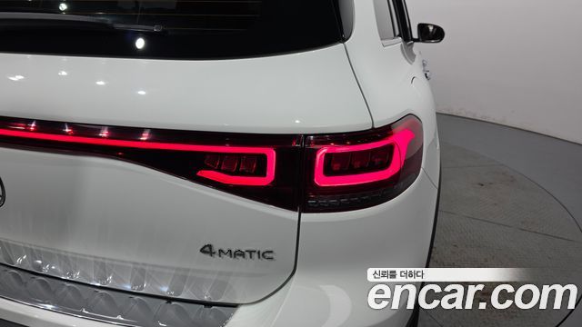 Mercedes-Benz EQB 2022 — photo 9