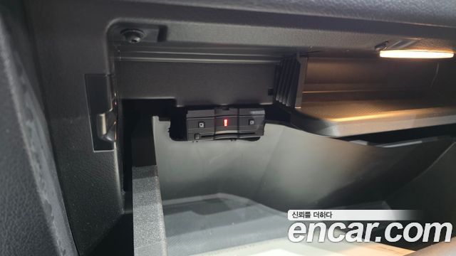 Mercedes-Benz EQB 2022 — photo 33