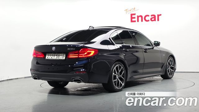 BMW 5-Series 2019 — photo 2