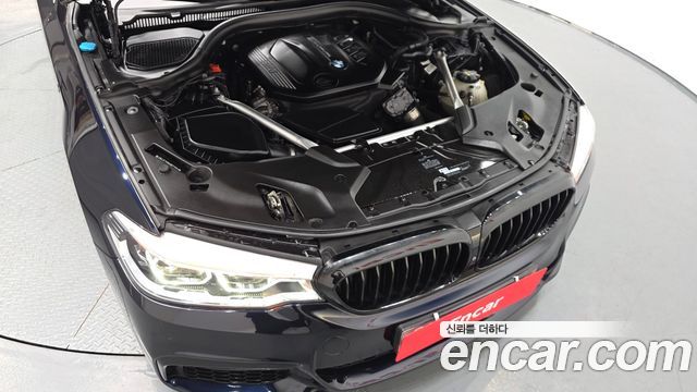 BMW 5-Series 2019 — photo 6