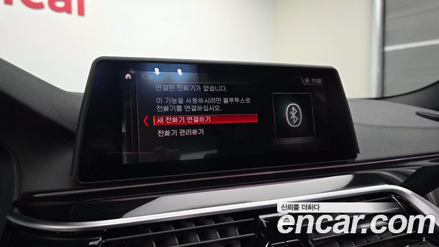 BMW 5-Series 2019 — photo 34