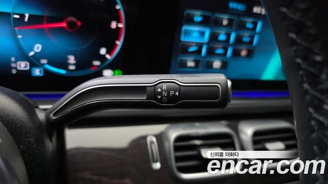 Mercedes-Benz GLE-Class 2021 — photo 12