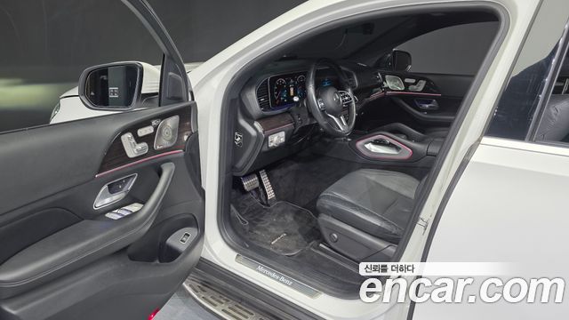 Mercedes-Benz GLE-Class 2021 — photo 13