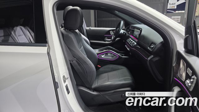 Mercedes-Benz GLE-Class 2021 — photo 17