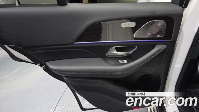 Mercedes-Benz GLE-Class 2021 — photo 15