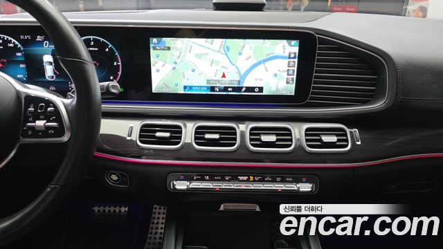 Mercedes-Benz GLE-Class 2021 — photo 33
