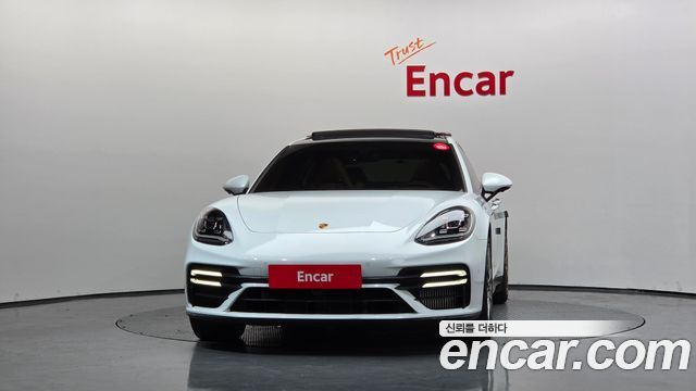 Porsche Panamera 2023 — photo 3