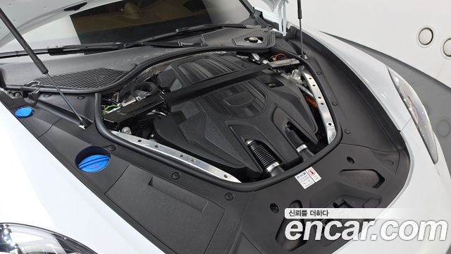 Porsche Panamera 2023 — photo 6