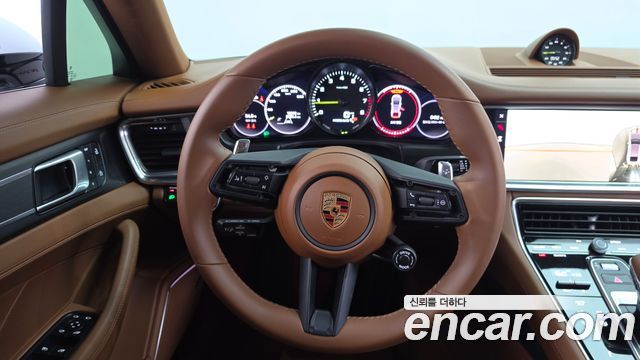 Porsche Panamera 2023 — photo 13