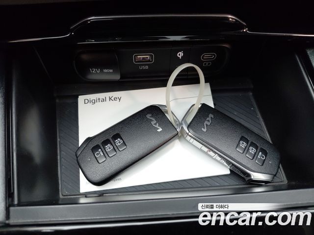 Kia Sportage 2023 — photo 20