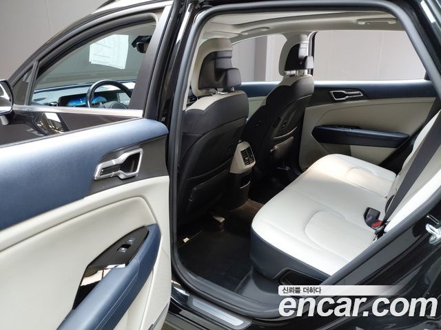 Kia Sportage 2023 — photo 24