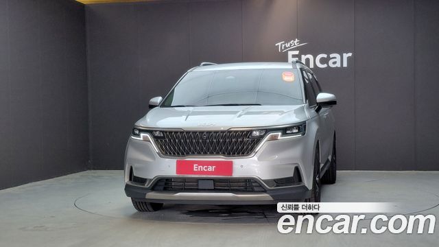 Kia Canival 2023 — photo 3