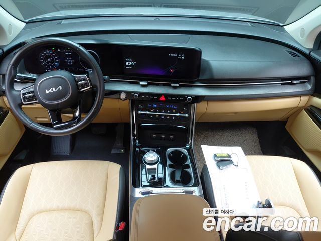 Kia Canival 2023 — photo 10