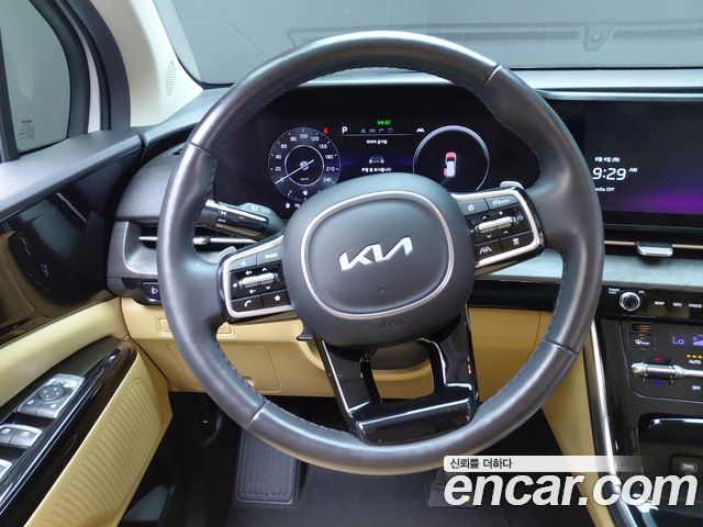 Kia Canival 2023 — photo 20