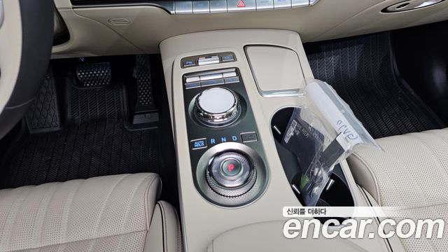 Genesis GV70 2024 — photo 12