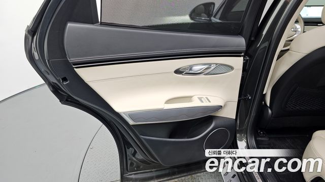 Genesis GV70 2024 — photo 15
