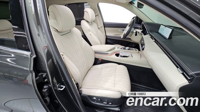 Genesis GV70 2024 — photo 16