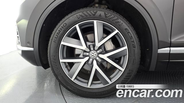 Volkswagen Touareg 2020 — photo 5