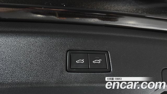 Volkswagen Touareg 2020 — photo 16