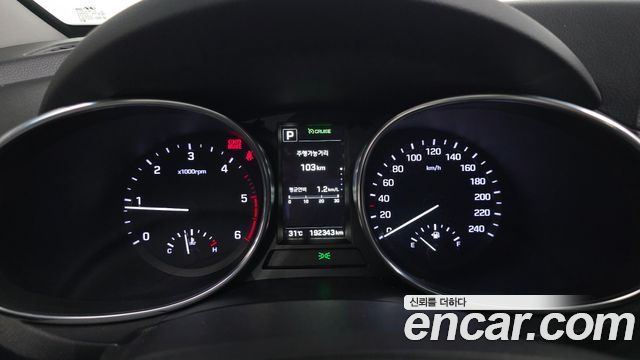 Hyundai Santafe 2016 — photo 8