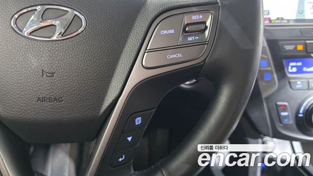 Hyundai Santafe 2016 — photo 17