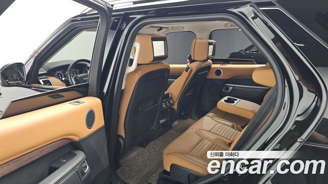 Land Rover Discovery 2020 — photo 18