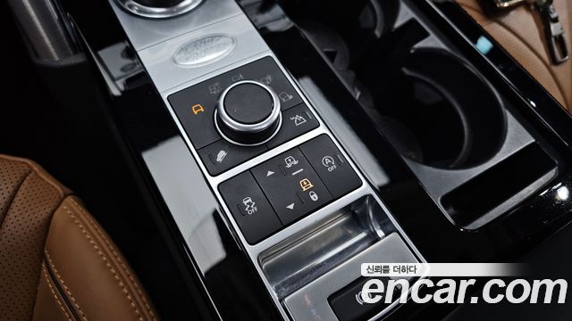 Land Rover Discovery 2020 — photo 23