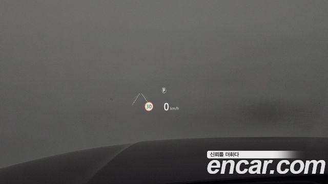 Land Rover Discovery 2020 — photo 24