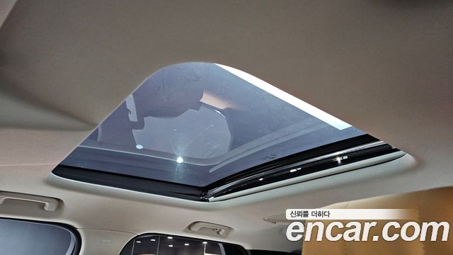 Land Rover Discovery 2020 — photo 25
