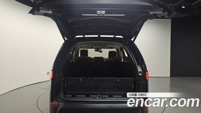 Land Rover Discovery 2020 — photo 26
