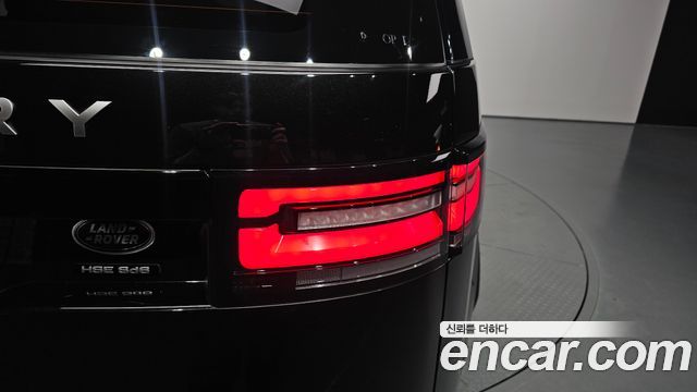 Land Rover Discovery 2020 — photo 9