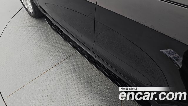 Land Rover Discovery 2020 — photo 35