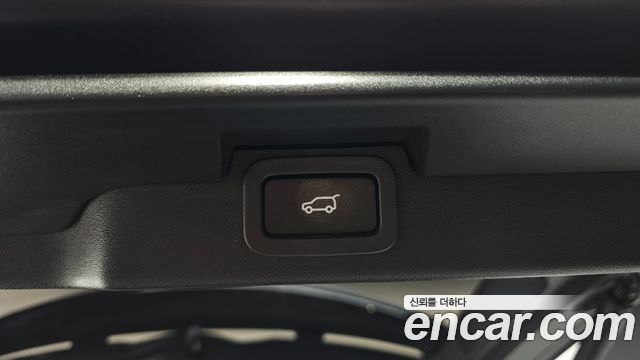 Land Rover Discovery 2020 — photo 38