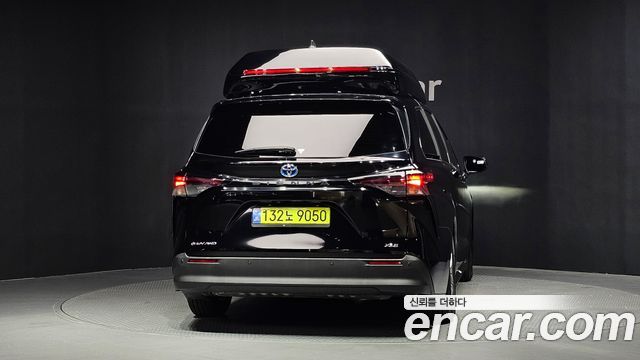 Toyota Sienna 2025 — photo 4
