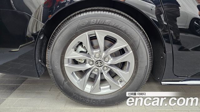 Toyota Sienna 2025 — photo 5