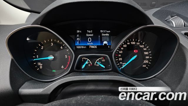 Ford Kuga 2017 — photo 8