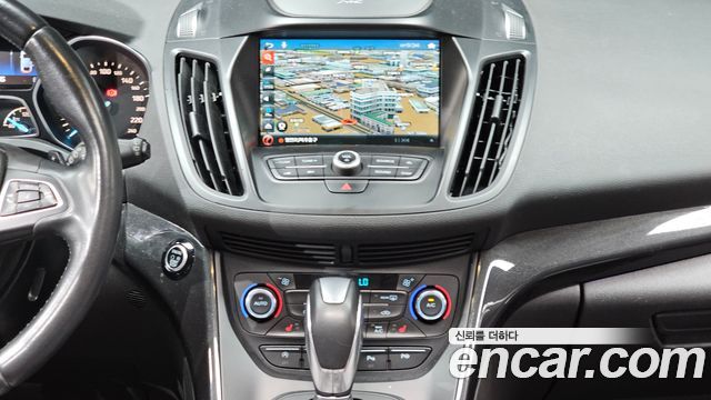 Ford Kuga 2017 — photo 14
