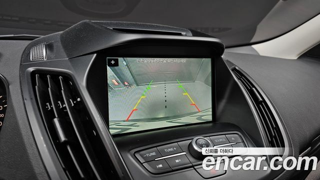 Ford Kuga 2017 — photo 15