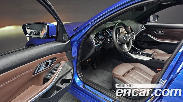 BMW 3-Series 2020 — photo 13
