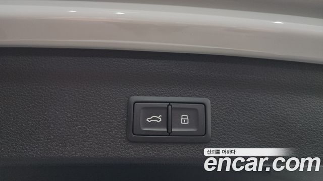 Audi Q3 2025 — photo 18