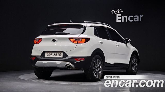 Kia Stonic 2019 — photo 2