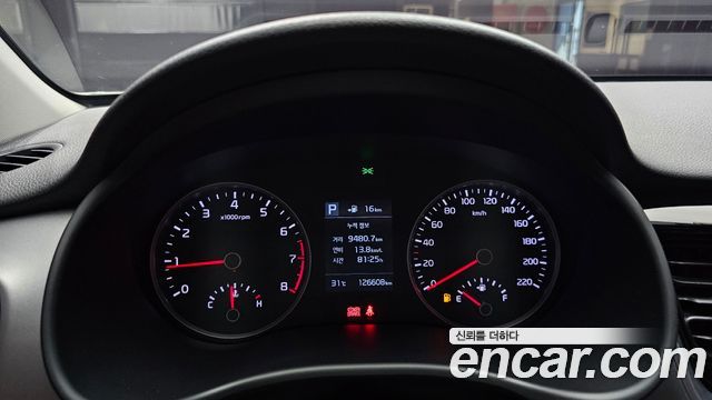 Kia Stonic 2019 — photo 11