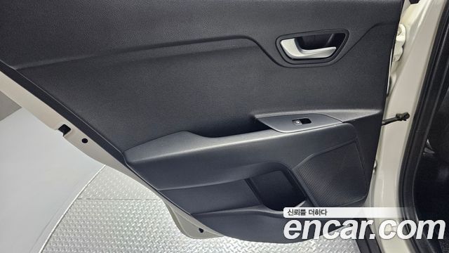 Kia Stonic 2019 — photo 15