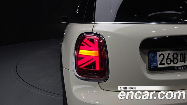 Mini Cooper 2021 — photo 9