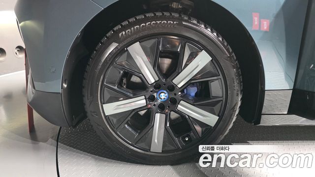 BMW iX 2023 — photo 5