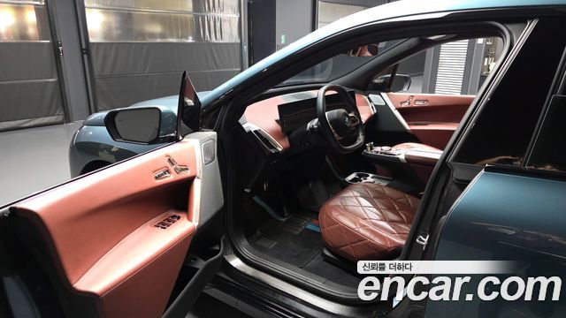BMW iX 2023 — photo 13